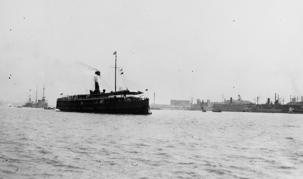 SIANG YANG MARU 襄陽丸, a Shanghai-Hankou steamer, in the Huangpu River, Shanghai