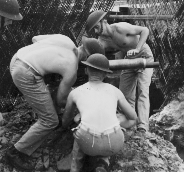 U.S. Marines with Browning machine gun, Shanghai