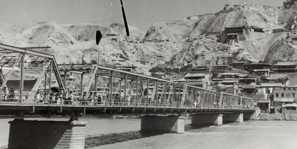 Zhongshan Bridge (中山桥) and Yellow River, Lanzhou (兰州)