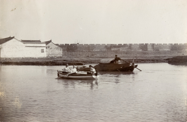 Rowing boat and sampan, Suzhou