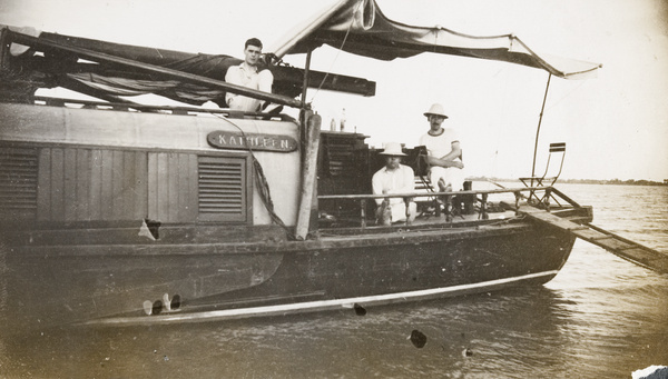 John Sullivan with Colter and Kay on the SMP houseboat 'Kathleen'