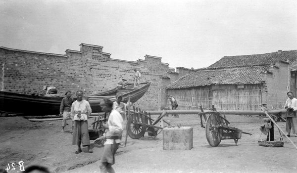 Boat making in Nanchang (南昌)