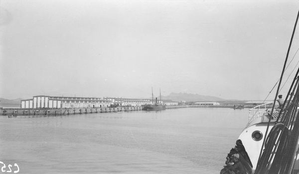 Wharves at Tsingtao (青岛)