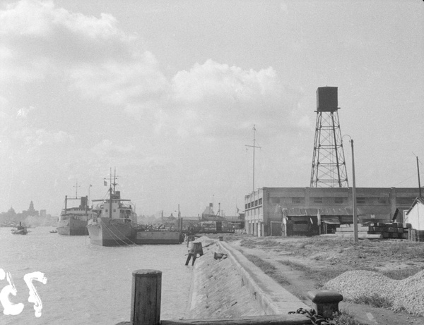 SS Wulin and SS Wan Yuan (萬源), Watung, Shanghai