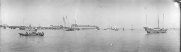 Chinkiang (镇江) hulks viewed from the Bund