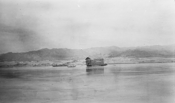 Laden boat, Ichang Gorges