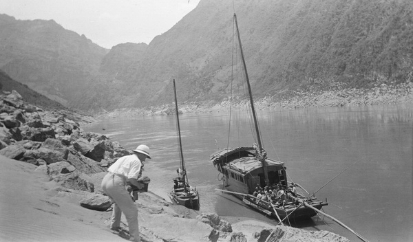 A European photographing a boat, Ichang Gorges
