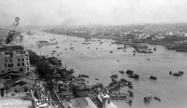 Guangzhou viewed from the Sun Building, 1919-1920
