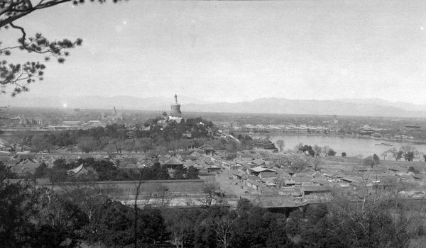 Beihei Park from Coal Hill, Peking