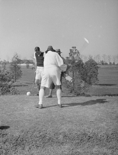 Golfing, Shanghai