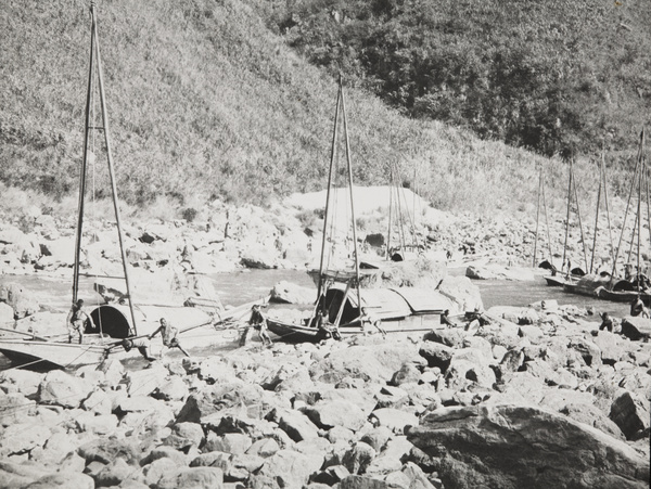 Trackers on the Bei River (北江)