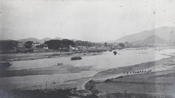 View of Shaoguan (韶關), with trackers