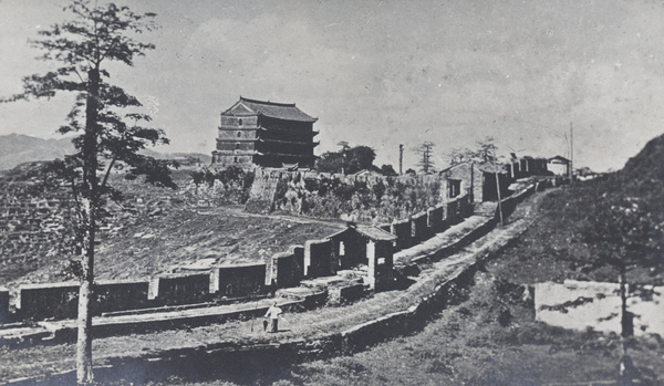 Zhenhai Tower (鎮海樓) and city wall, Guangzhou (廣州)