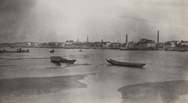 View of the river and waterfront buildings, Changsha (長沙)