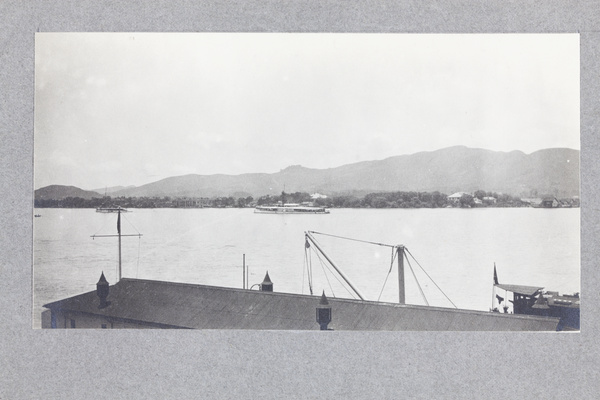 Ships in the river during the 1924 floods, Changsha (長沙)