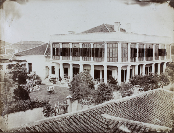 'Taiping', Shanghai, with a pram and a sedan chair