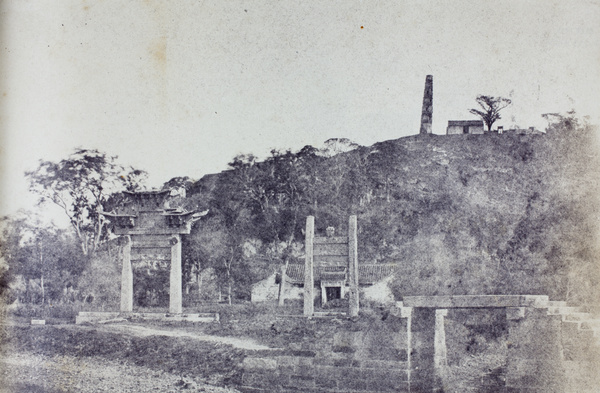 Pailou, bridge and the ‘Leaning Pagoda of Songjiang’ (护珠塔,又名护珠宝光塔、松江斜塔), Tianmashan Hill (天马山), Songjiang District, Shanghai