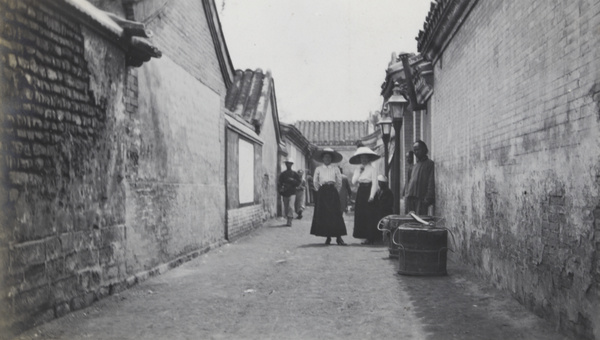 Rotting Vegetable Street, Peking