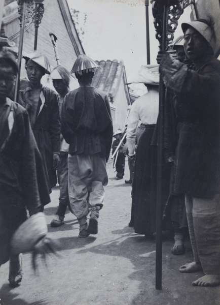 Wedding attendants, Peking