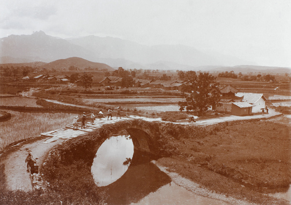 Two sedan chairs crossing Shi-Li-Pu bridge, on the way to Kuling (庐山)