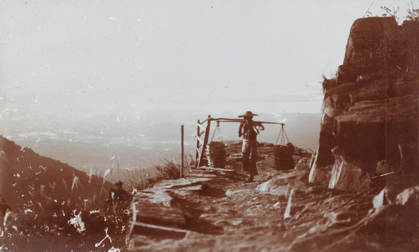 Along a mountain path, near Kuling