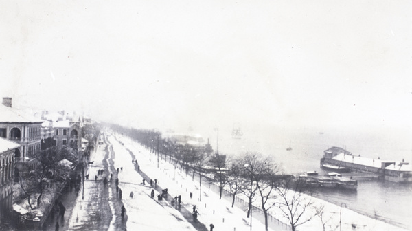 British bund after snowfall, Hankow