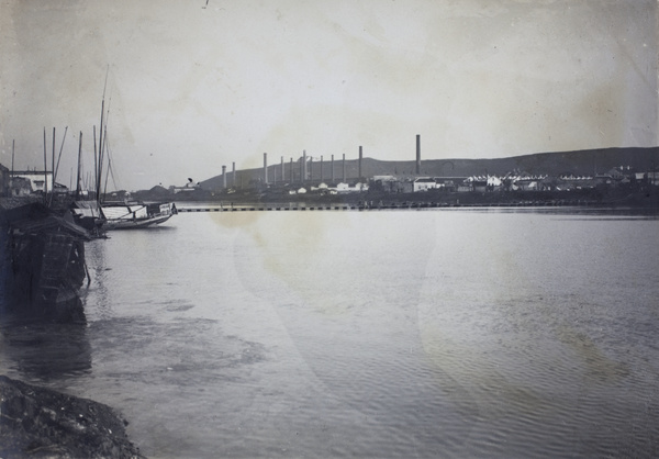 Qing army pontoon bridge crossing the River Han between Hankow and Hanyang