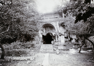 The Cave of the Morning Mist and Sunset Glow (煙霞古洞), West Lake (西湖), Hangzhou (杭州)