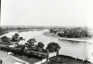 Country house by a bend in the river