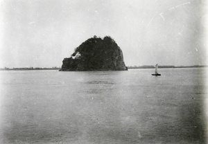 The Little Orphan (小孤山), Yangtze River, Anking