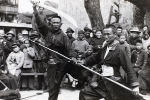 Sword dancers Neijia (內家) in the Old City, Shanghai (上海)