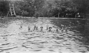 Swimming pool, Kuling (牯岭)