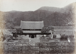 The Hall of the Four Heavenly Kings at Tiantong Temple (天童寺 Heavenly Child Temple), near Ningbo