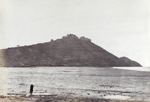 Weiyan City (威远城) on the top of Zhaobao Mountain (招宝山), Zhenhai