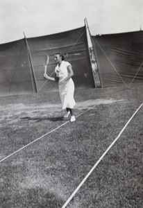 Frankie Bomko playing tennis, Shanghai