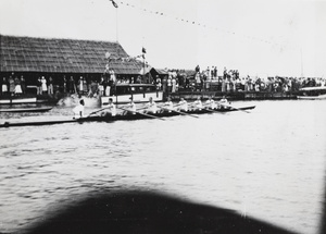 Men's eight sweep rowing, Henli Regatta, Huangpu river