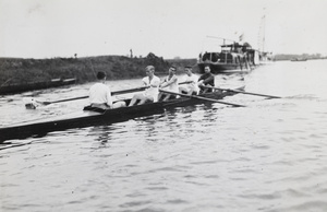 Jack Ephgrave sweep rowing in a men's four, Huangpu river, Shanghai