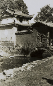 A village gate a few miles from Kunming