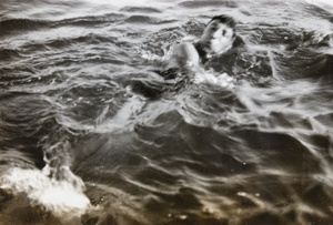 F. Hagger swimming, Weihai (威海)