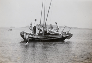 A picnic party on a boat, Weihai (威海)