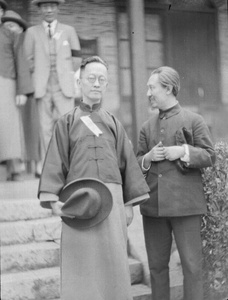 Hu Hanmin and Li Shizeng at Tangshan, near Nanjing