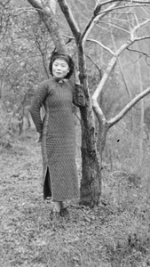 Liu Shengyi beside a tree, Northern Hot Springs Park