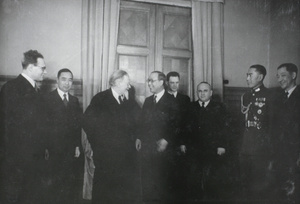 Fu and his colleagues presenting credentials at the Kremlin, Moscow – with Mikhail Kalinin