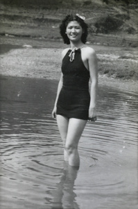 Jiang Fangling in bathing suit, Da Mo Tan, Pei-pai