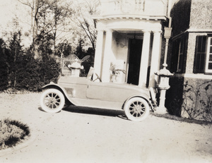 A car parked by the entrance, 727 Avenue Haig, Shanghai