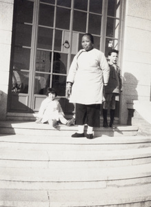 An amah with Wendy and Sidney Johnson, at 727 Avenue Haig, Shanghai