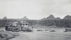 A boat on the West River Rapids, Nanning