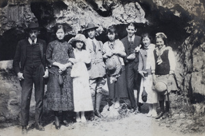 Tom Hutchinson with a group visiting Hangzhou