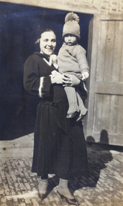 Margie and Bea Hutchinson wearing hand knitted clothing, 35 Tongshan Road, Hongkou, Shanghai