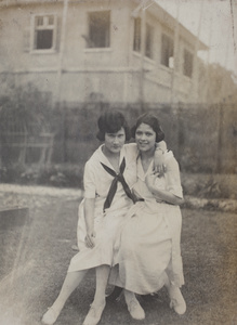 Unidentified woman and Mabel Parker in the garden, 35 Tongshan Road, Hongkou, Shanghai